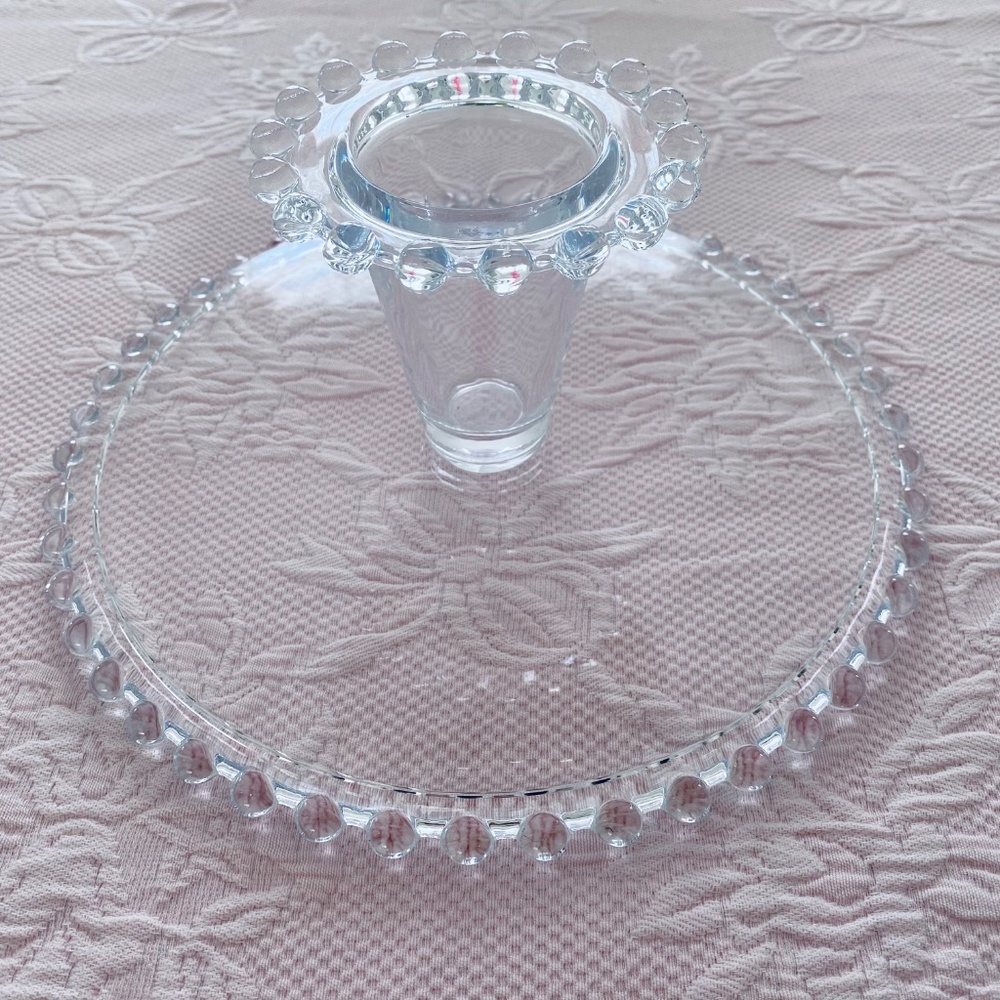 Large Glass Beaded Edge Pedestal Cake Stand - Picture 4 of 10